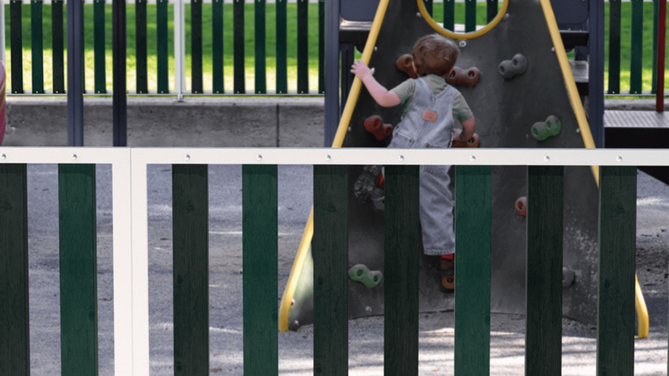 Vallas urbanas infantiles sostenibles para proteger a los más pequeños y al  planeta